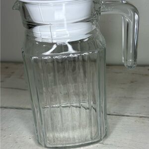 Vintage ARC France Clear Glass Ribbed Refrigerator Pitcher w/Handle 6in Tall